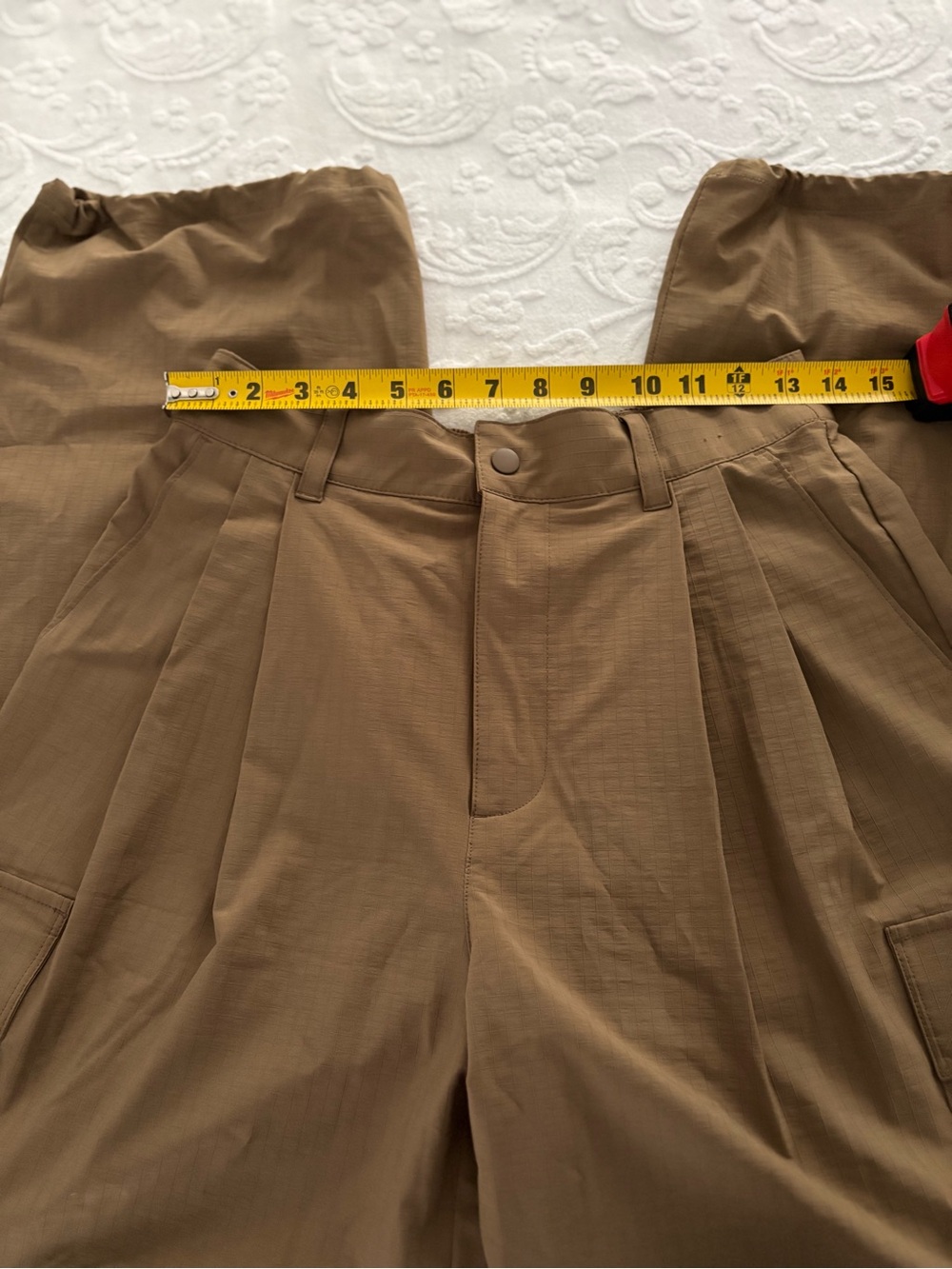 GapFit High Ripstop Parachute Cargo Pants - Picture 3 of 8